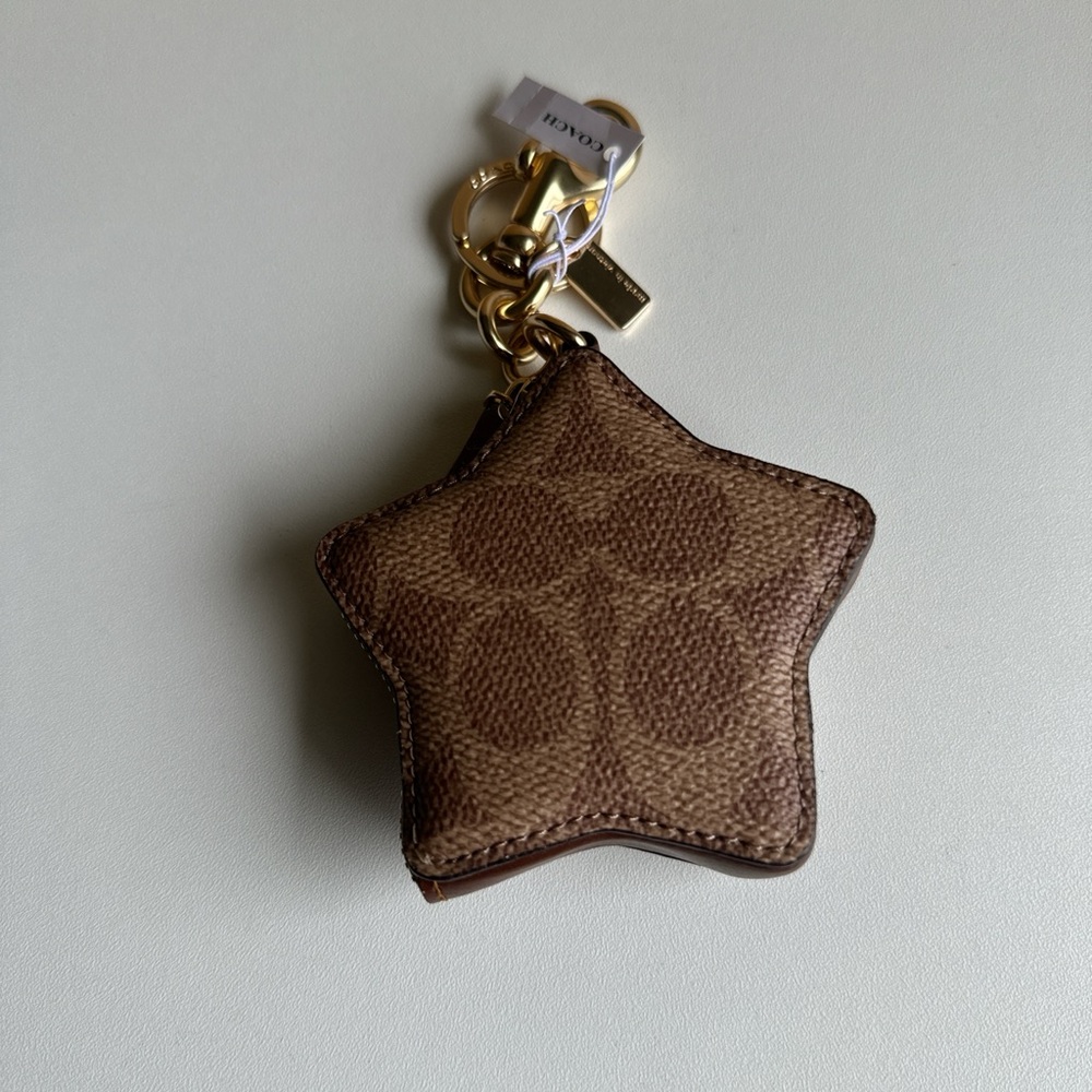 NWT coach!! Star Bag Charm In Signature Canvas 🤎 - Picture 5 of 6
